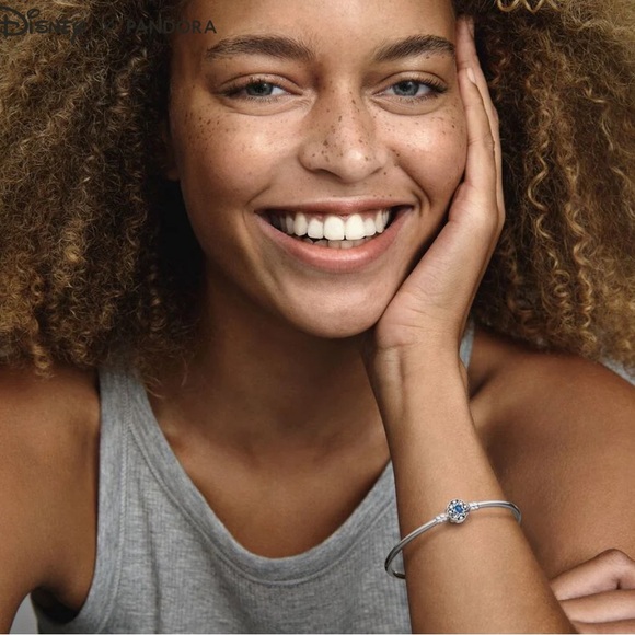 NWOT Moments Disney Aladdin Princess Jasmine Bangle Size 16 cm - Picture 5 of 13